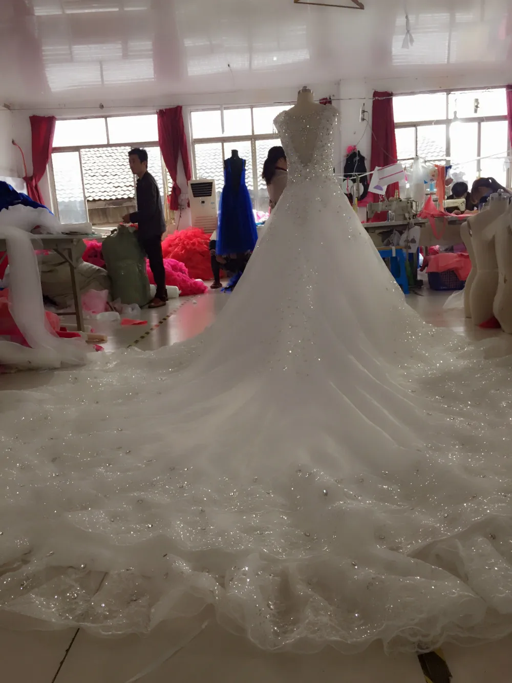 Платье для свадьбы 2016 г. модное платье в пол с кристаллами из чешского хрусталя