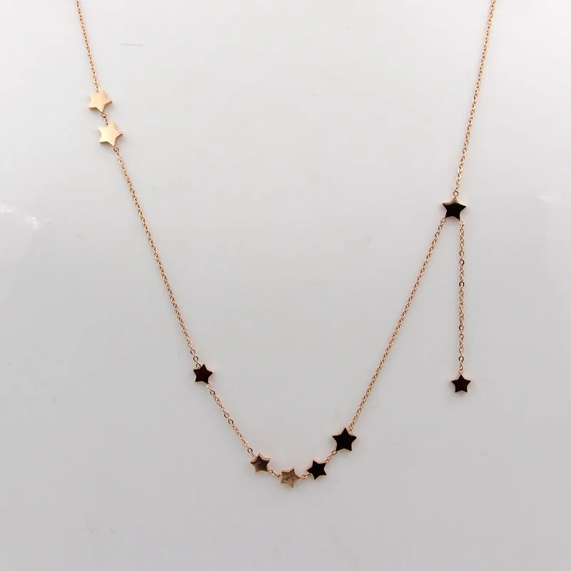 Мода 2017 г. шить короткие цепи Цепочки и ожерелья s девять звезды кулон Для женщин