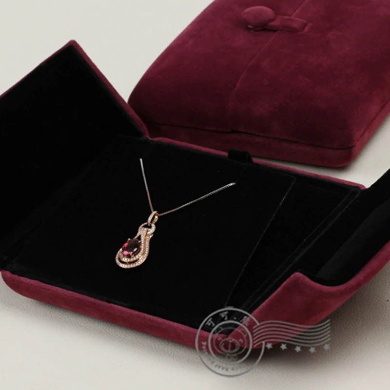 Красные бархатные коробочки с черным внутренним сердечником для ожерелья|pearl