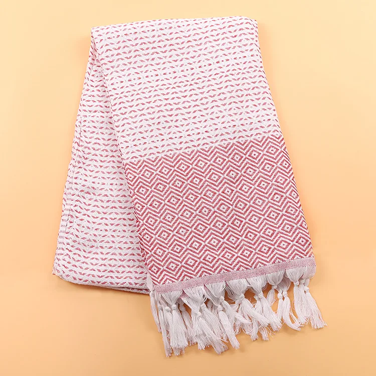 Клетчатое хлопковое турецкое банное полотенце с кисточками летнее