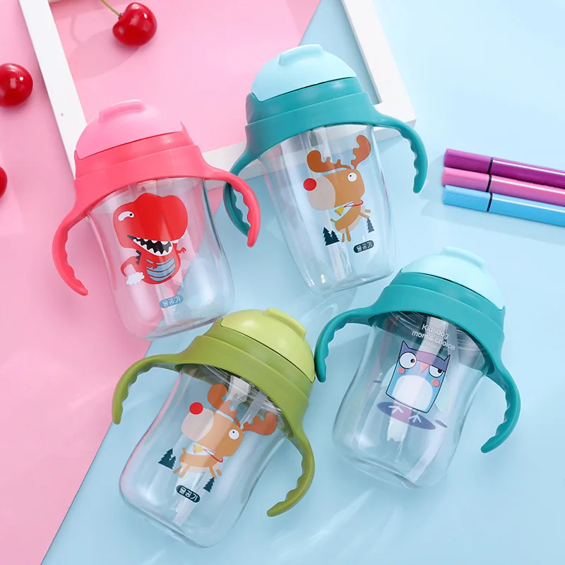 Детская бутылка для воды с рисунком из мультфильма соломенной чашкой кормления