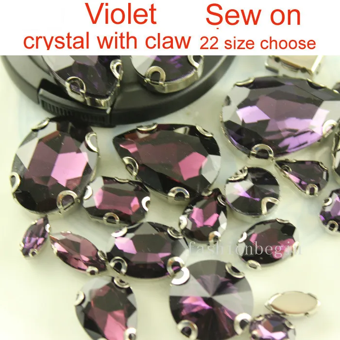 Стеклянный камень всех форм фиолетового цвета с D-образной металлической оправой