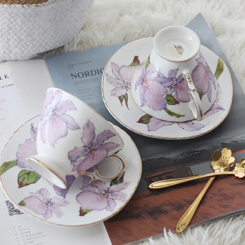 

220 Ml High Quality Bone Porcelain Coffee Cups Vintage Ceramic Cups On-glazed Advanced Tea Cups And Saucers Sets Luxury Gifts