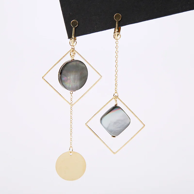 

Round Square Grey Shell Hollow Metallic Square Hook & Hoop Asymmetrical Chain Drop Earrings Dangle Earrings for Women
