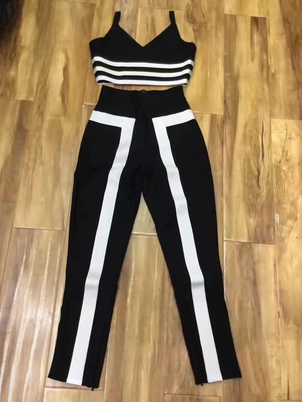 Дамская мода Черный и белый геометрический Для женщин Сексуальная Bodycon Комплект