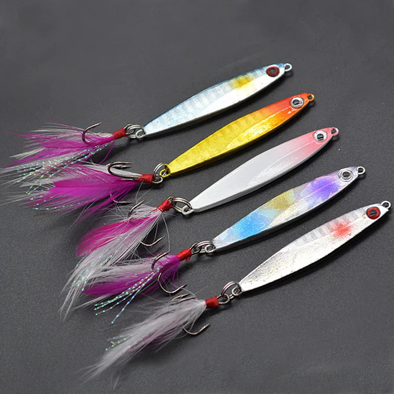 

5pcs Jigging Metal Spoon Lead Fish Crankbaits Bass with treble hooks feather bionic Fishing bait