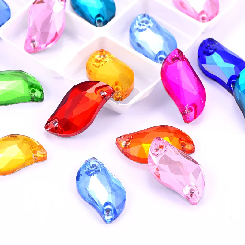 Лидер продаж! Стразы с отверстиями в форме красных листьев 3 размера стразы