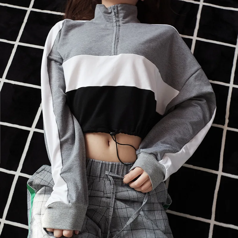 Женский укороченный свитер с высоким воротом Weekeep серый ТРИКОТАЖНЫЙ УКОРОЧЕННЫЙ