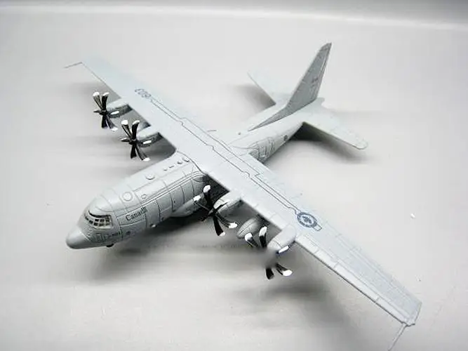 Канада C-130J 1/200 литья под давлением модель самолета Амер