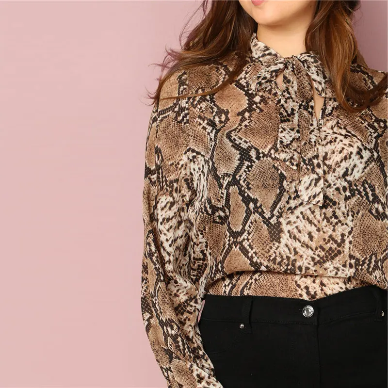 SHEIN Блузка Размера Плюс С Змеиным Принтом Женские Весенние Многоцветные Классические Блузки С Длинными Рукавами