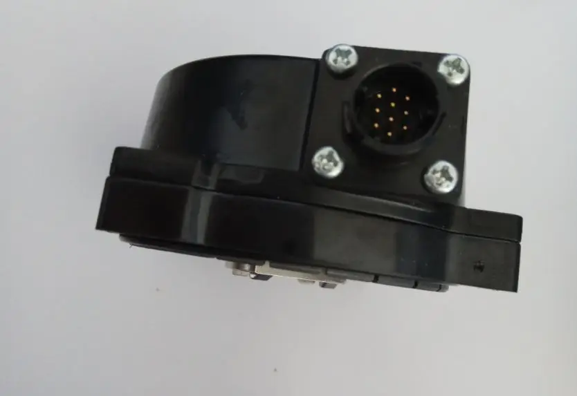 UTTSH-B24RH энкодер SGM7G-75AFC61 мотор 100% новый | Компьютеры и офис