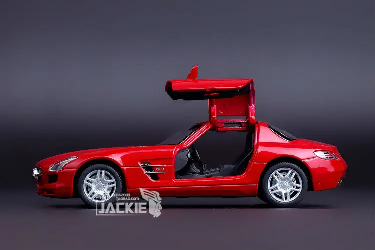 Высокая имитация изысканной коллекции игрушек: KiNSMART Стайлинг автомобиля SLS AMG