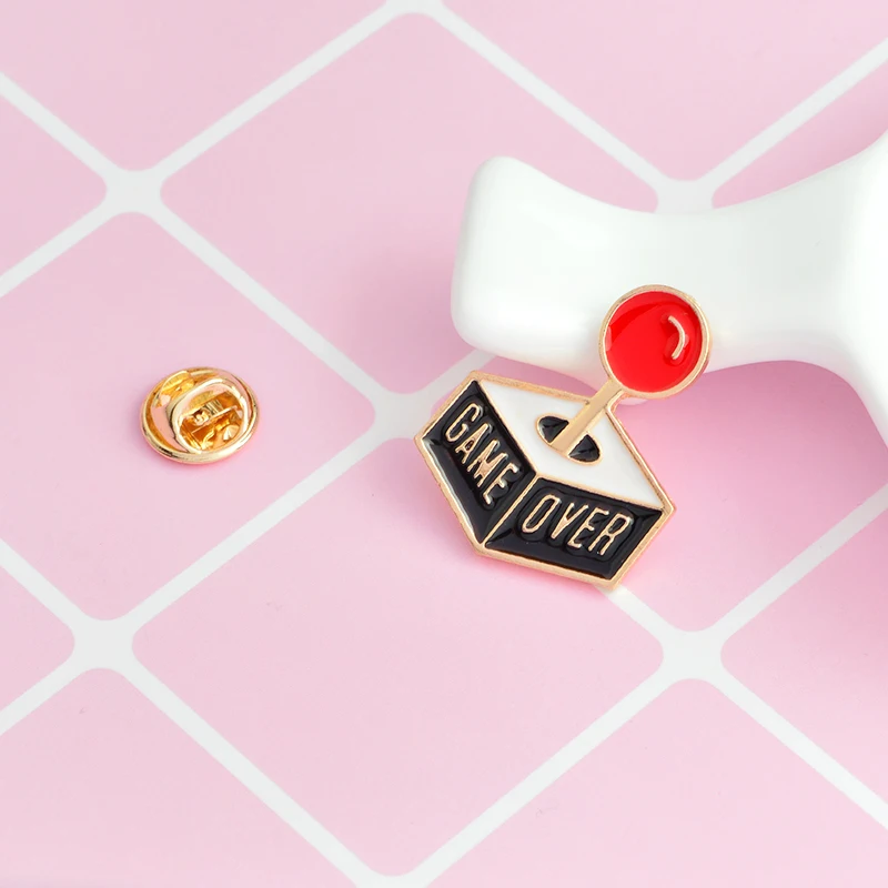 Брошь Game Over Детская игровая консоль значок в форме джойстика из мультфильма
