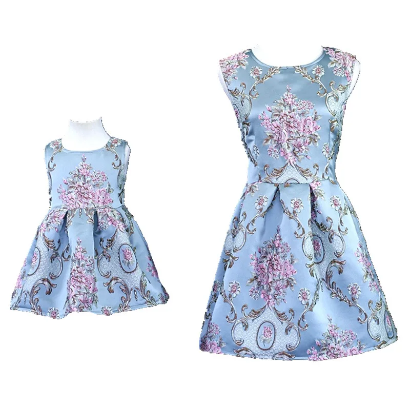 

2018 Summer Mother Daughter Dresses Mom and Daughter Satin Dress Girls Flower Wedding Clothes Family Look Mommy and Me Clothes