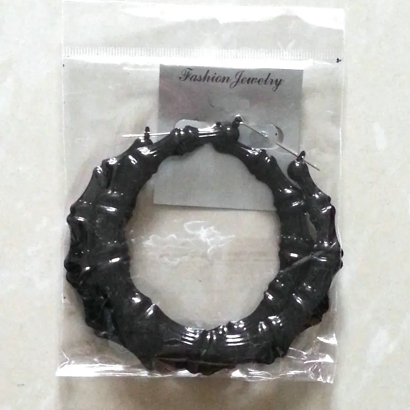 Серьги-кольца круглой формы неонового цвета круглые бамбуковые большие в форме