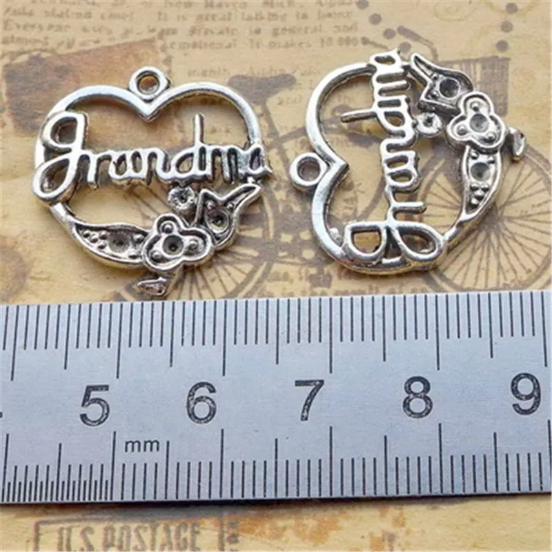 Оптовая продажа 30 Металлические Античные посеребренные буквы в форме сердца