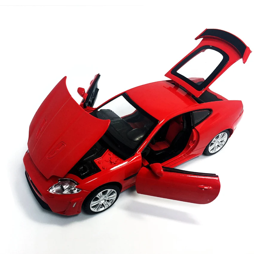 Модель игрушечного автомобиля из сплава с подлинной лицензией 1:32 | Игрушки и