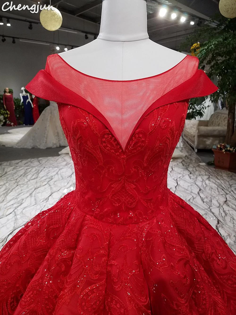 Chengjun Luxury Red Satin Beaded Appliques Ball Gown Wedding Dress | Свадьбы и торжества