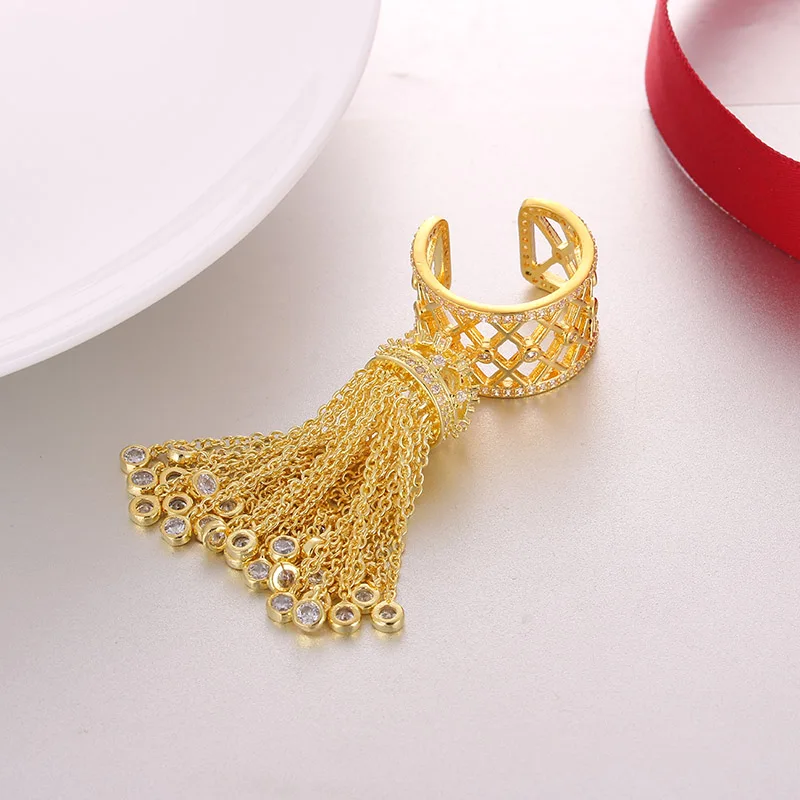 Yellow Gold Роскошные Королевские кольца с кисточкой в виде короны для женщин с высококачественным кубическим цирконием регулируемое кольцо с кисточкой bague femme AR014 - Цвет основного камня: Yellow Gold