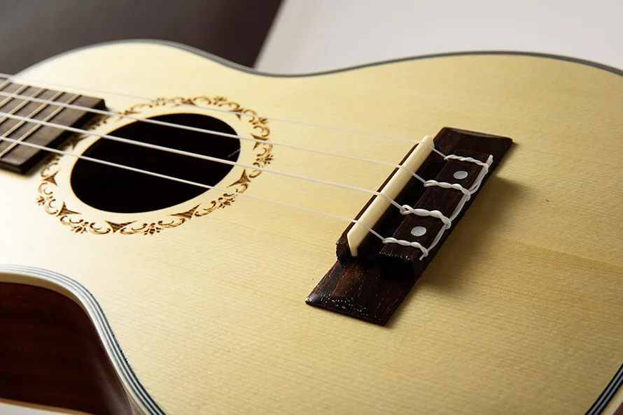 21 дюйм 4 строки Гавайская гитара Ukulele soprano Гавайская маленькая гитара электрическая гитара укулеле с пикап экв миниатюрная гитара укулеле-21 струнные Музыкальные инструменты
