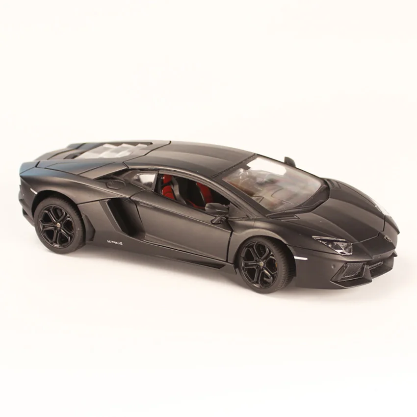 Спортивный автомобиль Aventador LP700 4 Сплав статическая модель 1:24 SportsCar Ограниченная