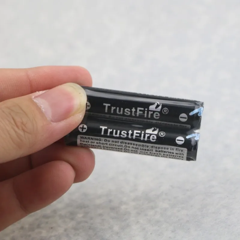 2 шт. 3 7 V 600mAh TrustFire 10440 литий ионная аккумуляторная батарея AAA Batteria с PCB защитой