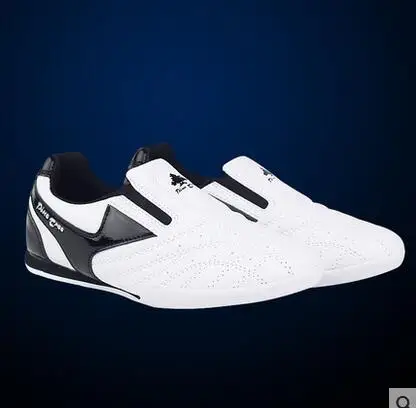 Дышащие кроссовки для занятий тхэквондо в белую полоску каратэ детские