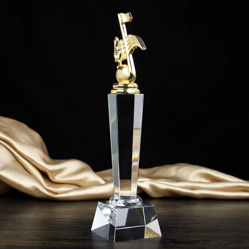 Оскар Кубок со статуэткой на трофее премии трофеи Своя игра активности