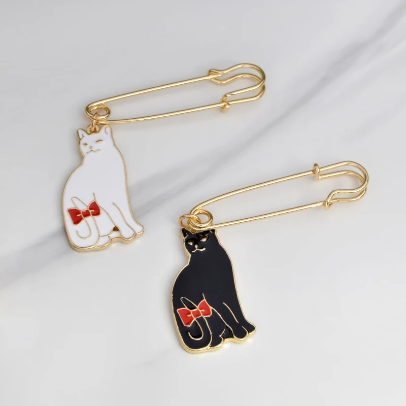 

Super Cute ! White black bow Cat pins Cute animal brooch Cat lover jewelry Cat lover gifts Jewelry for women
