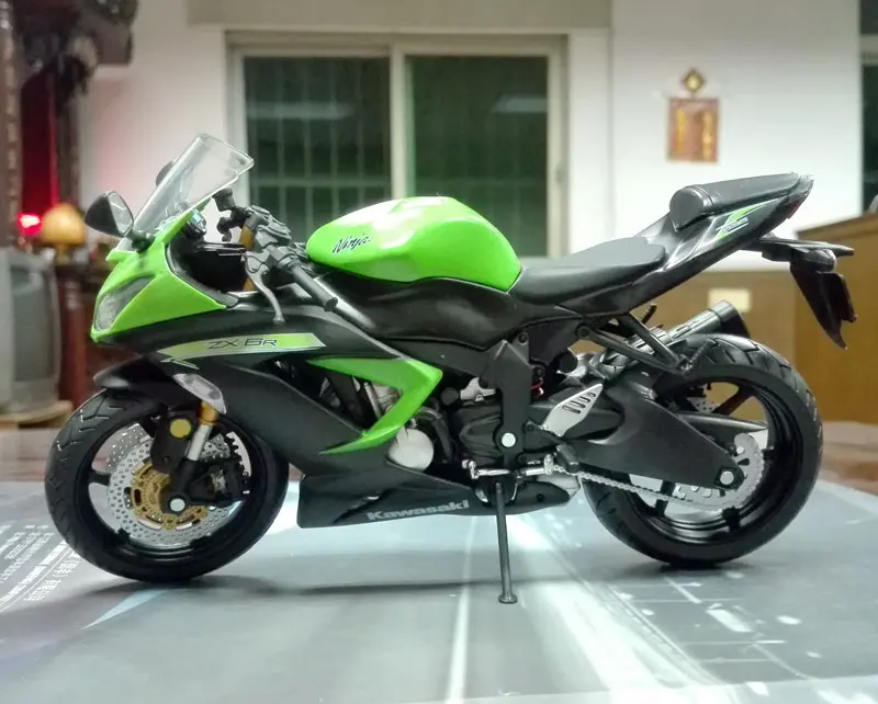 Абсолютно новая модель мотоцикла 1/12, КАВАСАКИ ниндзя, ZX-6R, литая под давлением, металлическая модель мотоцикла, игрушка без оригинальной коробки