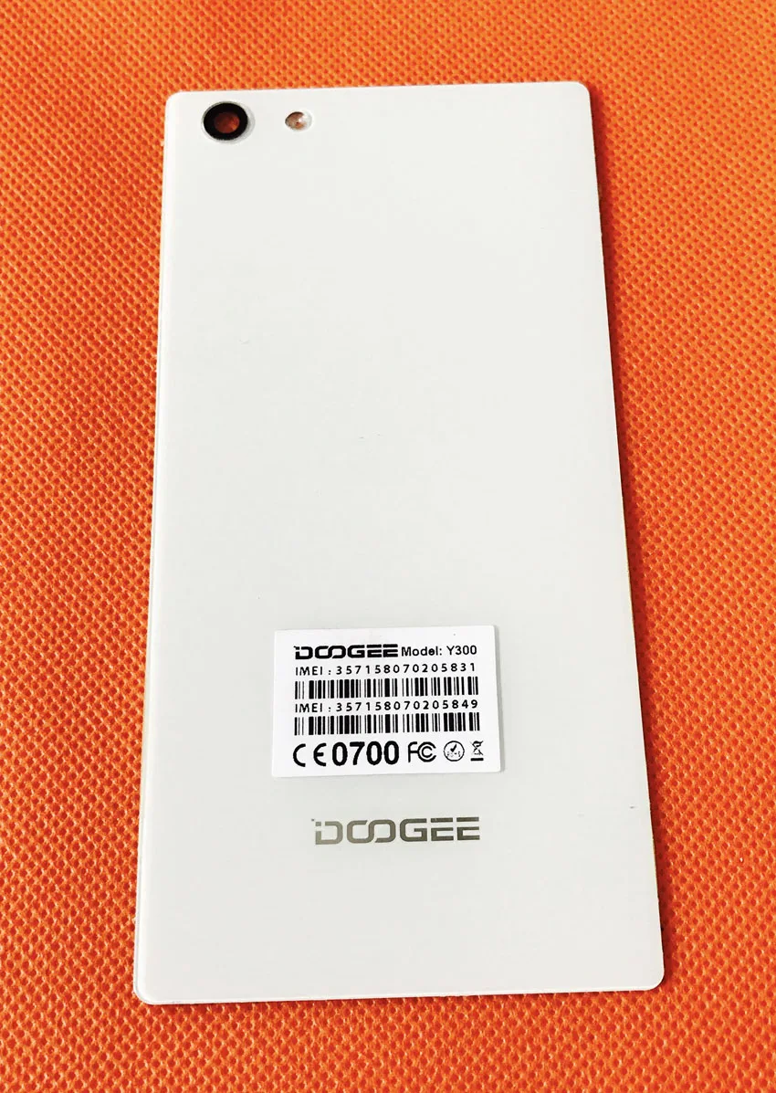 Используется оригинальный защитный чехол для аккумулятора Для Doogee Y300 MT6735