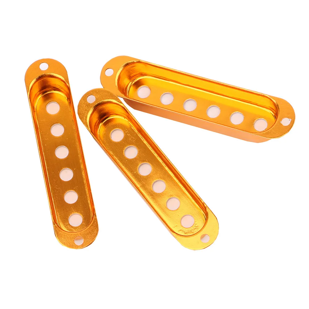 

Guitar Accessories Electric Guitar Gold Celluloid Pickguard Scratch Plate Pick Guard + 3pc Guitar Single Coil Pickup Cover