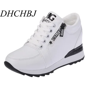 Женские кроссовки на скрытой танкетке, черные и белые повседневные ботинки, увеличивающие рост, на каблуке 6 см, для весны, 2019