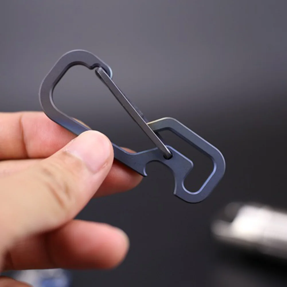 Quick Release Titanium Alloy Climbing Accessories Multifunction Keychain Hanging Traveling Hook Strong Mountaineering Buckle | Спорт и
