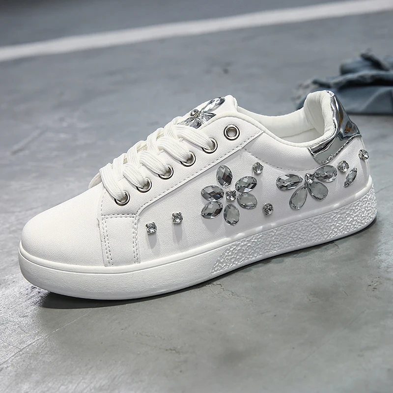 YWEEN Brand New Women Flat Shoes Women Pearl Espadrille Soft Leather Rhinestone Sneaker Shoes Female Round toe loafers