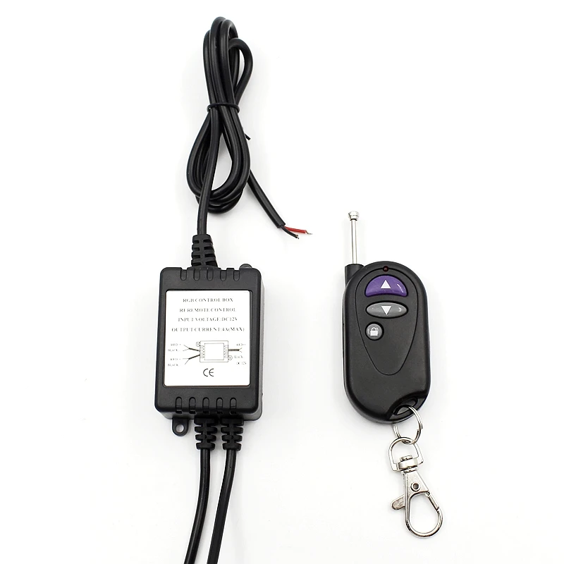 Дневные ходовые огни Tak Wai Lee 2 режима 12 режимов |