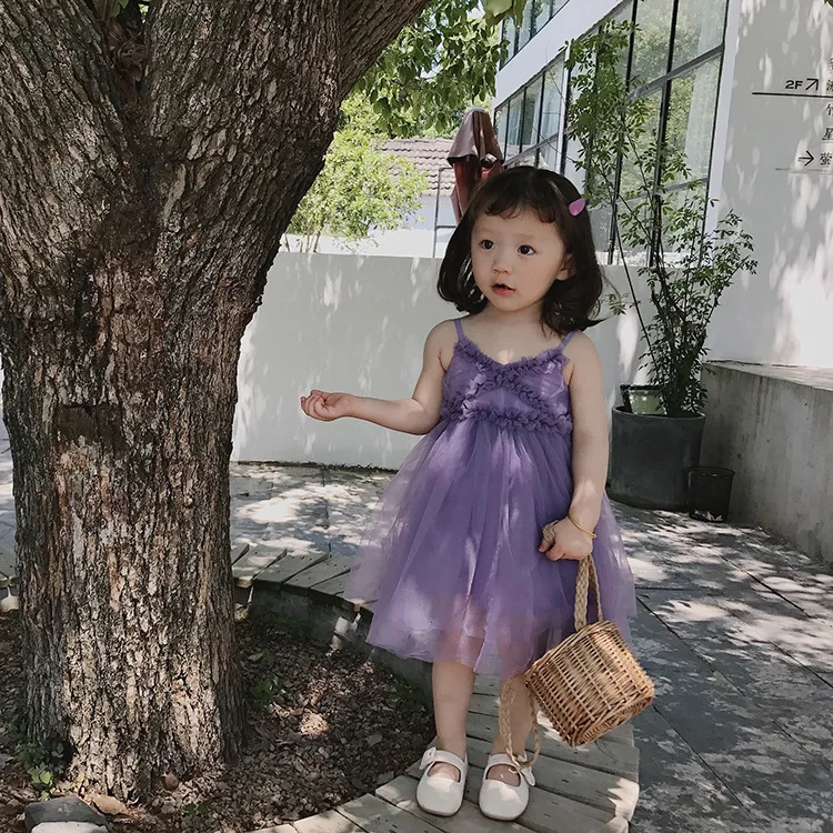 Кружевное платье принцессы с v-образным вырезом на бретельках для маленьких девочек; Летнее Детское платье-пачка без рукавов; трикотажное платье на бретельках; праздничная одежда для малышей