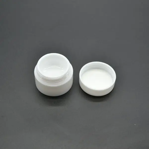 Бесплатная доставка мерная банка белая/черная пластиковая для крема упаковка