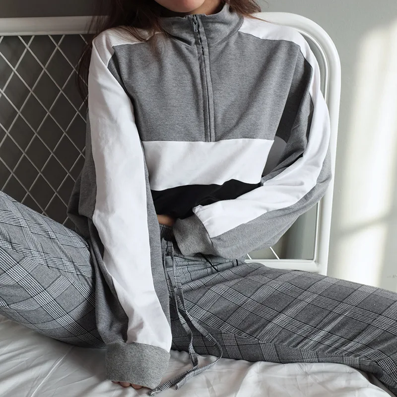 Женский укороченный свитер с высоким воротом Weekeep серый ТРИКОТАЖНЫЙ УКОРОЧЕННЫЙ