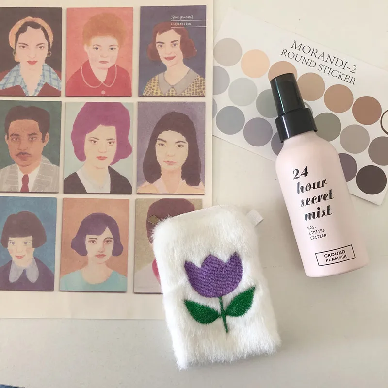 tulip purple Модная сумка для наушников с вышитыми цветами, плюшевый Кошелек для монет на молнии, мини-кошелек для наушников, сумки для ключей в форме помады, корейский стиль - Цвет: tulip purple