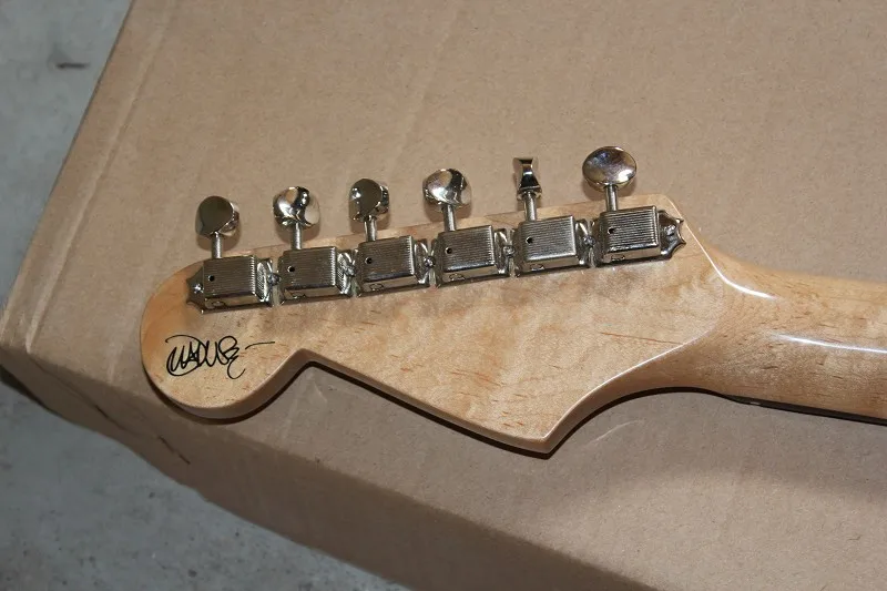 Новое поступление 6 строка F Stratocaster Сделано в США sss закат Sunburst Электрогитары!