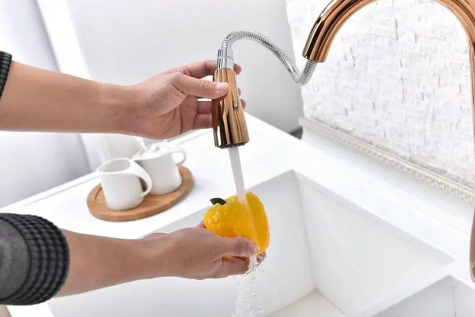 Бесплатная доставка розовое золото clour выдвижной кухонный спрей кран смеситель