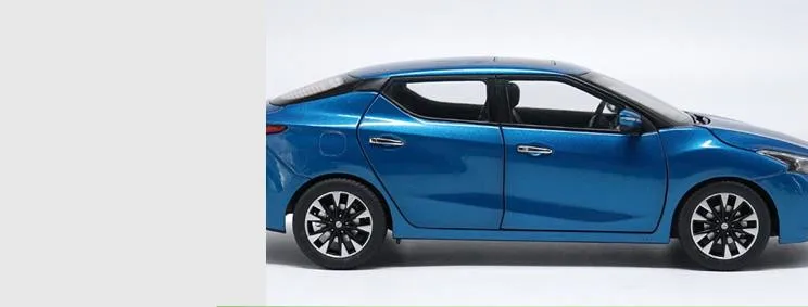 Расширенный Коллекционная модель высокая моделирования NISSAN LANNIA 1:18 сплава игрушечных автомобилей, литья под давлением Металл модель автомобиля