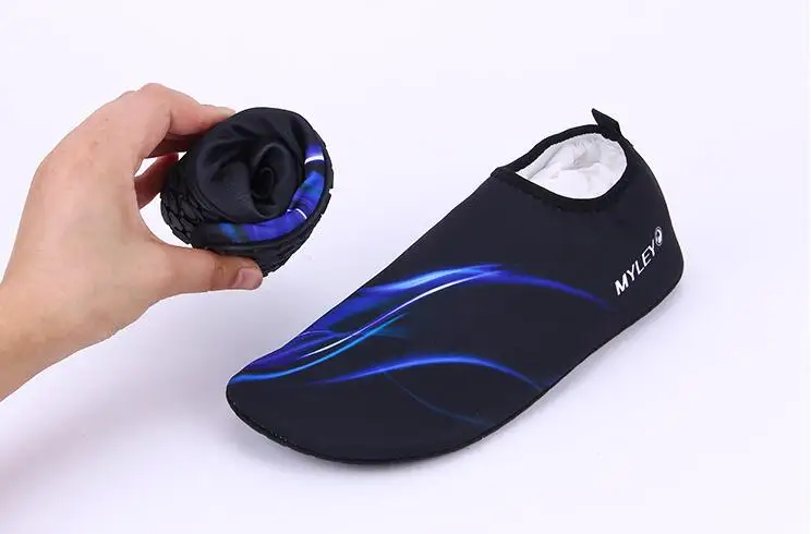 Summer Outdoor Swimming Water Shoes Men And Women Beach Adult Unisex Flat Soft Walking Lover yoga sneaker ST278 | Спорт и