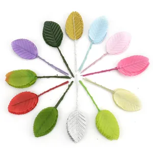 Искусственные красочные розы, листья, букет цветов для свадьбы, украшение для вечерние, Искусственные пластиковые принадлежности для поделок с зелеными листьями, 30 шт.