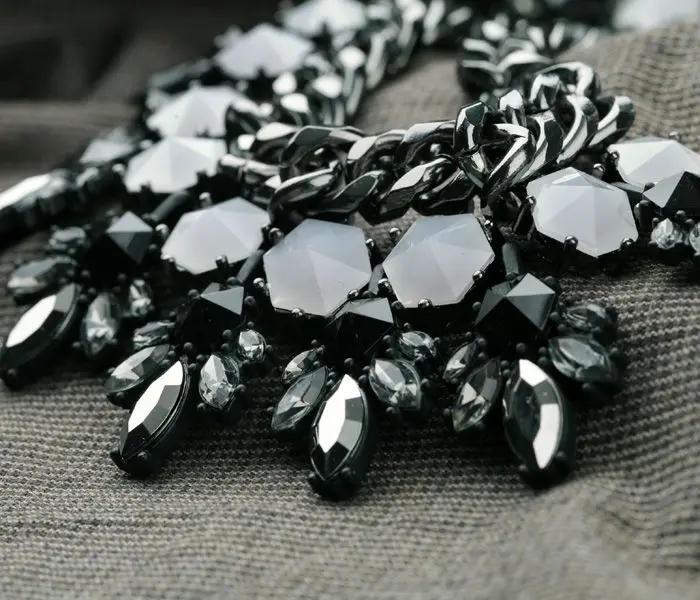 Оптовая цена новый стиль лидер продаж оптовая продажа ожерелье-чокер из