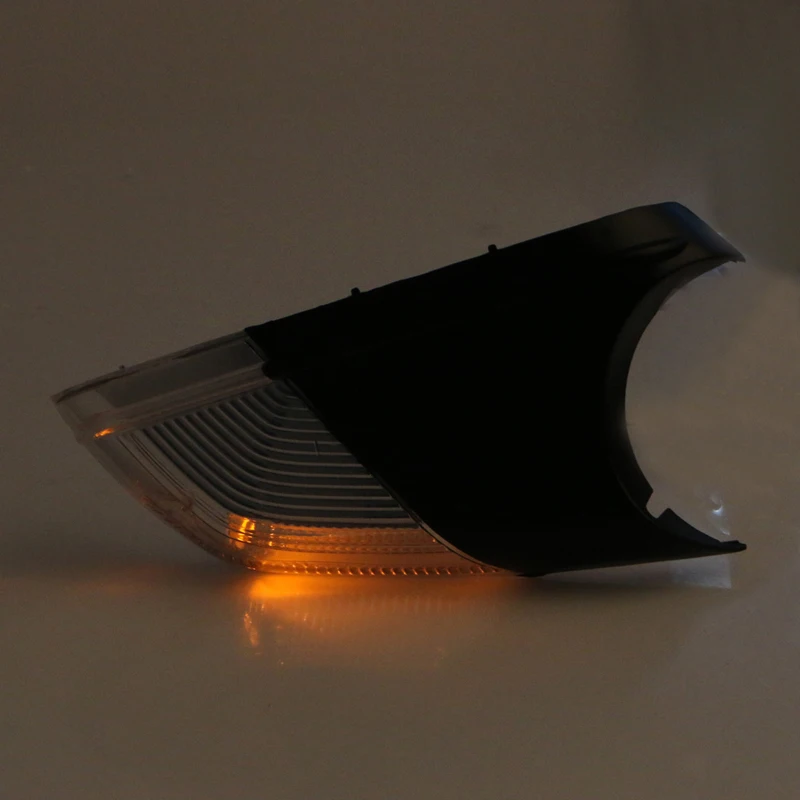 

Left Is Cab Swing Car LED Mirror Indicator Turn Signal Light For Polo Skoda Octavia