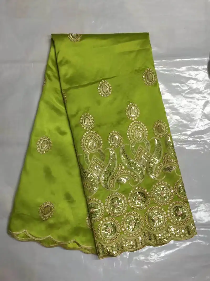 Новый дизайн 2017 элегантный белый низ с черной водорастворимой вышивкой