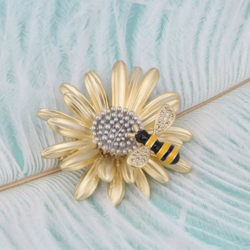 CHUKUI Yellow Enamel Sunflower Brooch Pins Zircon Flying Insect Bee Brooches For Women Daily Clothes Accessories | Украшения и