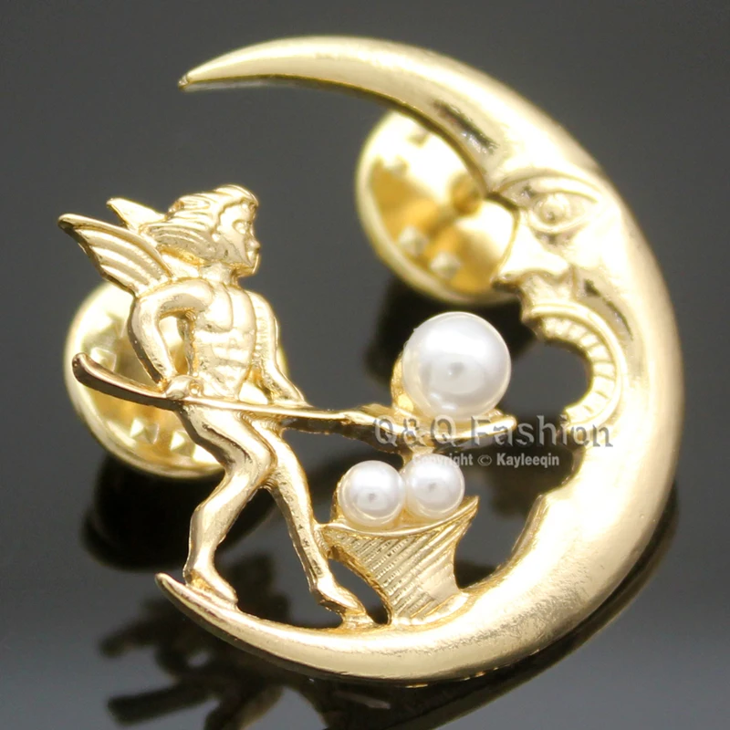 Брошка на лацканы в стиле барокко с посеребренным античным ангелом кормлением